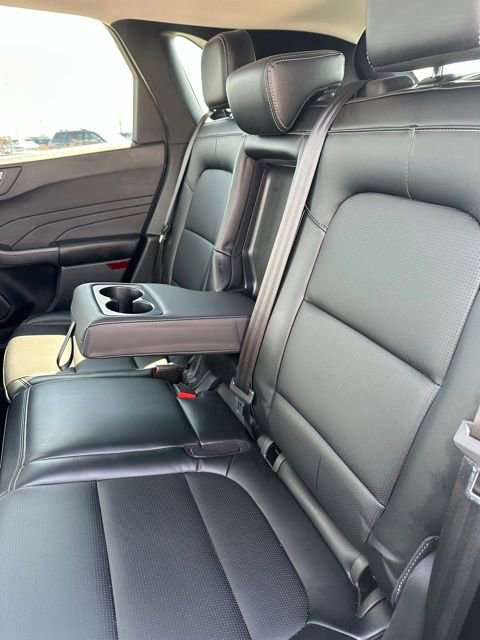 Used 2025 Ford Escape Platinum AWD/4WD image 16