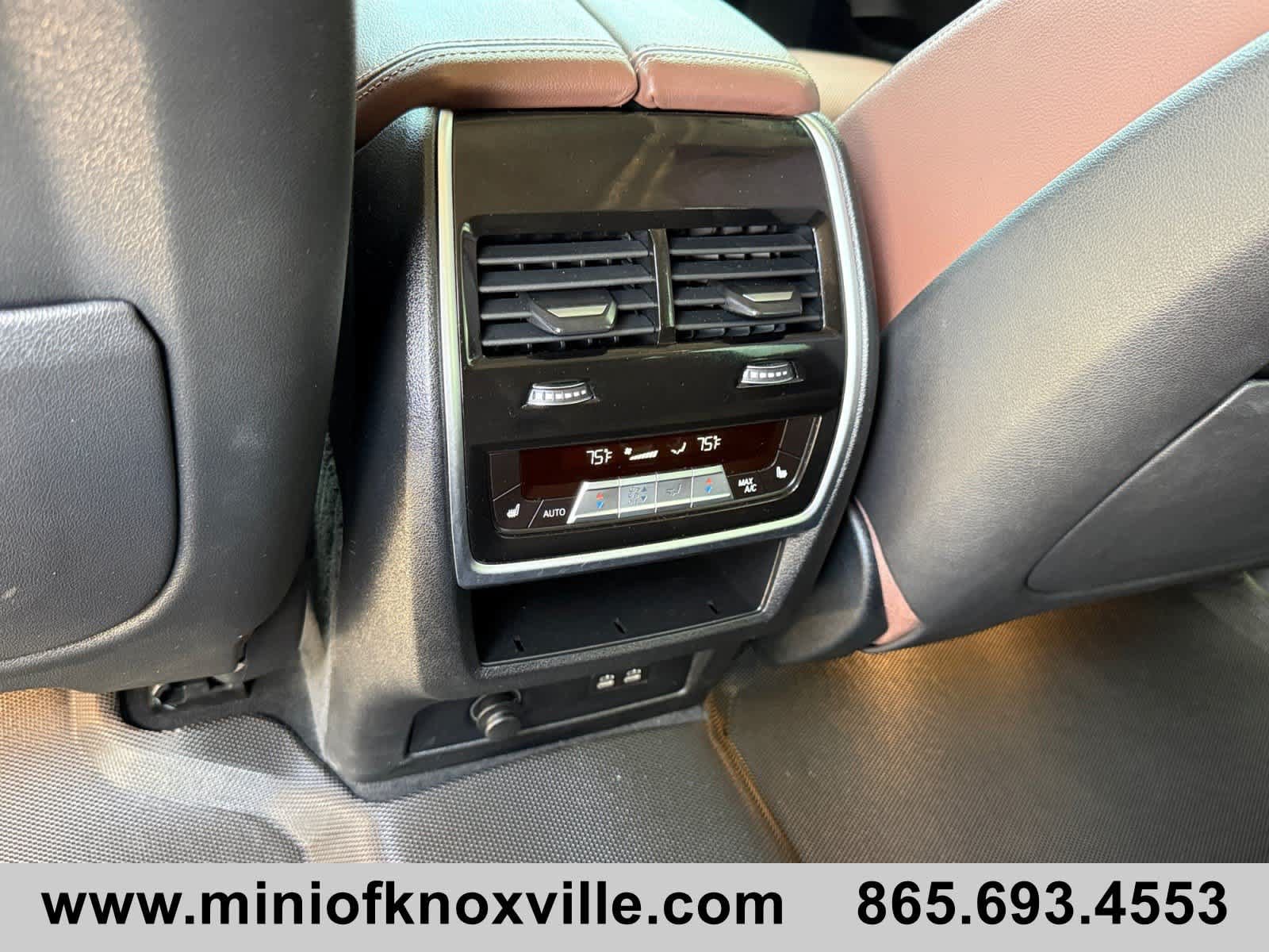 Used 2020 BMW X7 xDrive40i w/ Executive Package AWD/4WD image 19