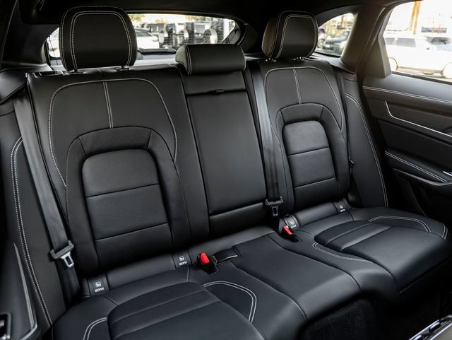 Certified 2025 Jaguar F-PACE R-Dynamic S AWD/4WD image 33