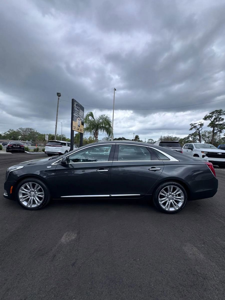 Used 2018 Cadillac XTS Luxury image 8