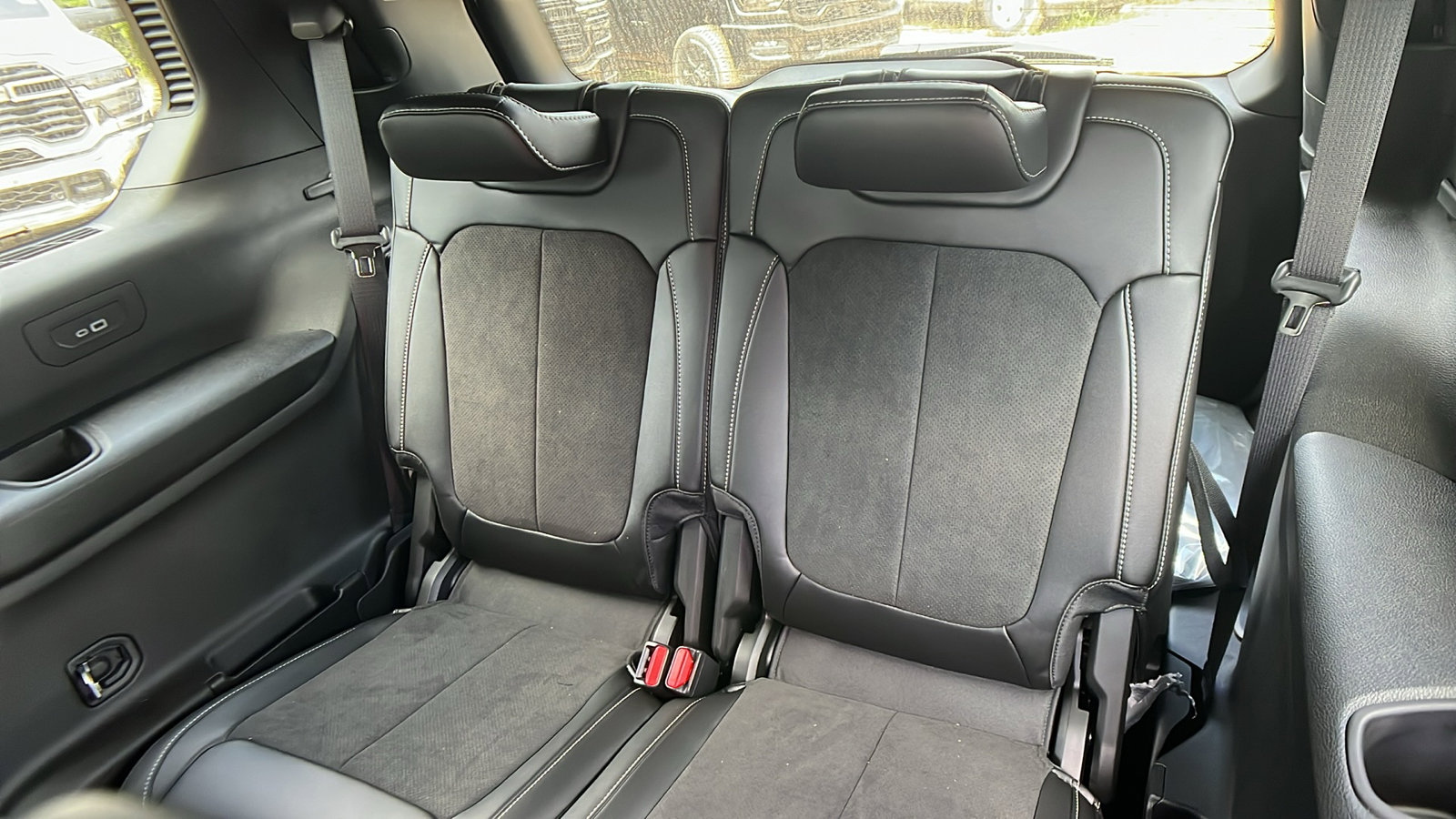 New 2025 Jeep Grand Cherokee L Altitude image 23