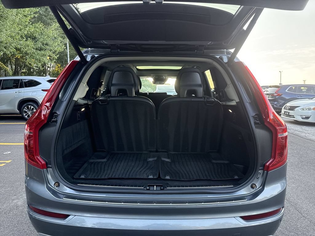 Used 2020 Volvo XC90 T6 Momentum w/ Protection Package AWD/4WD image 21