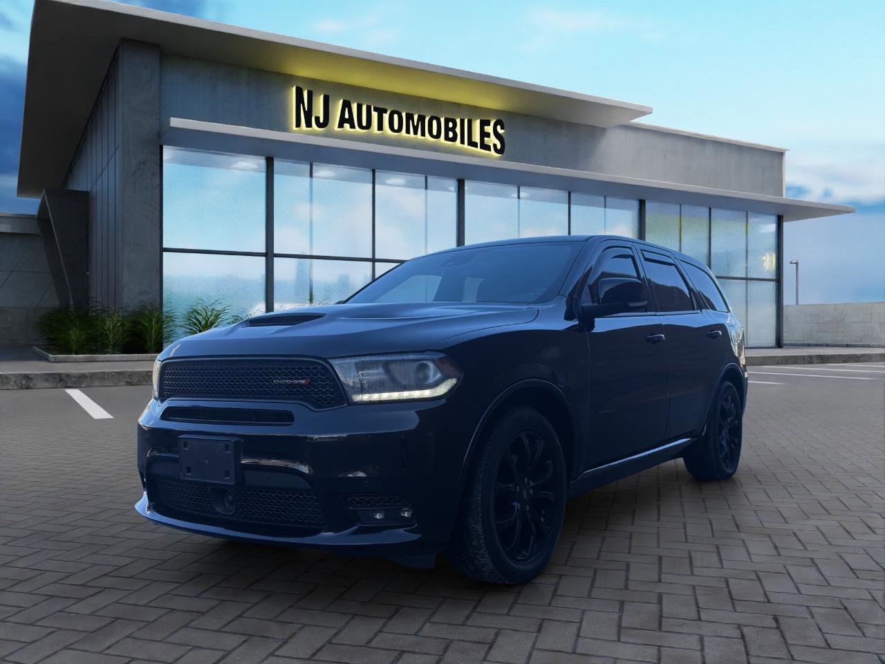 Used 2019 Dodge Durango R/T w/ Technology Group AWD/4WD image 3