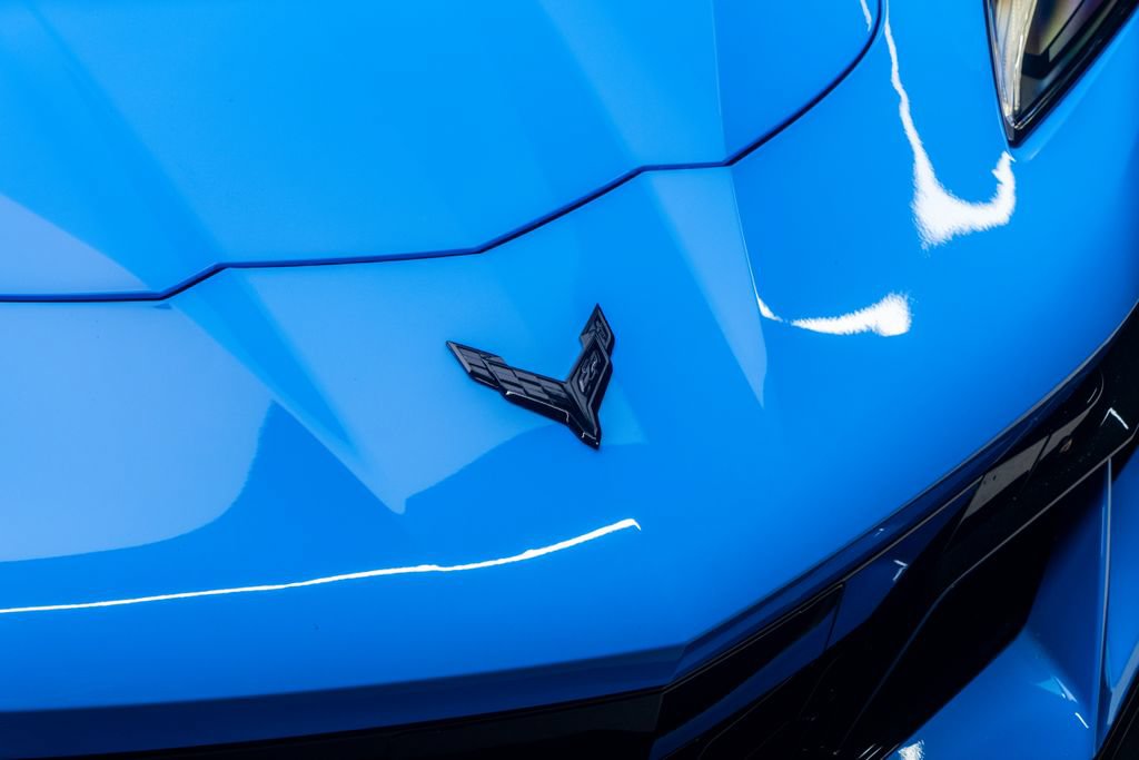 Used 2025 Chevrolet Corvette Z06 RWD image 5