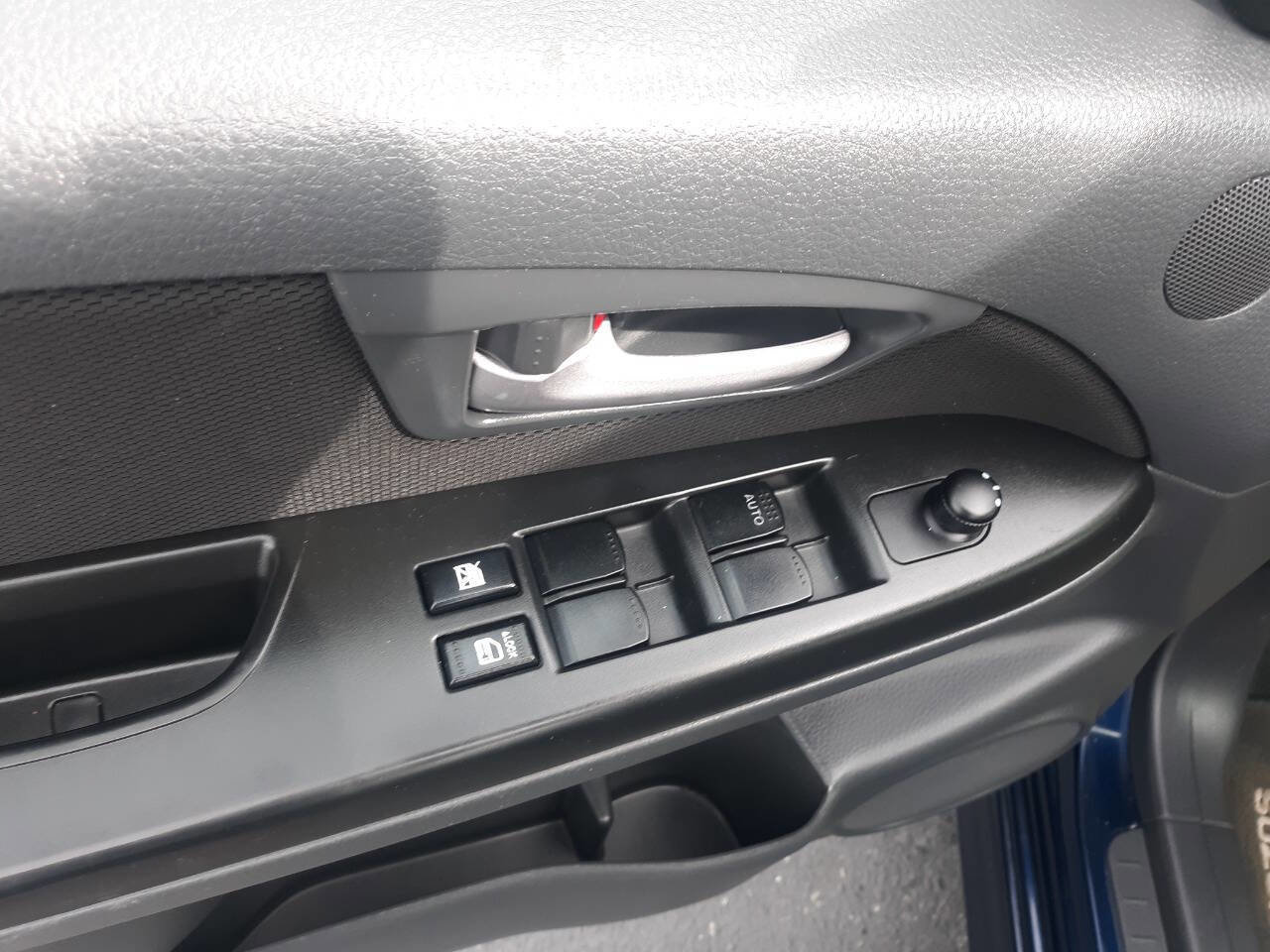 Used 2009 Suzuki SX4 Sport image 14