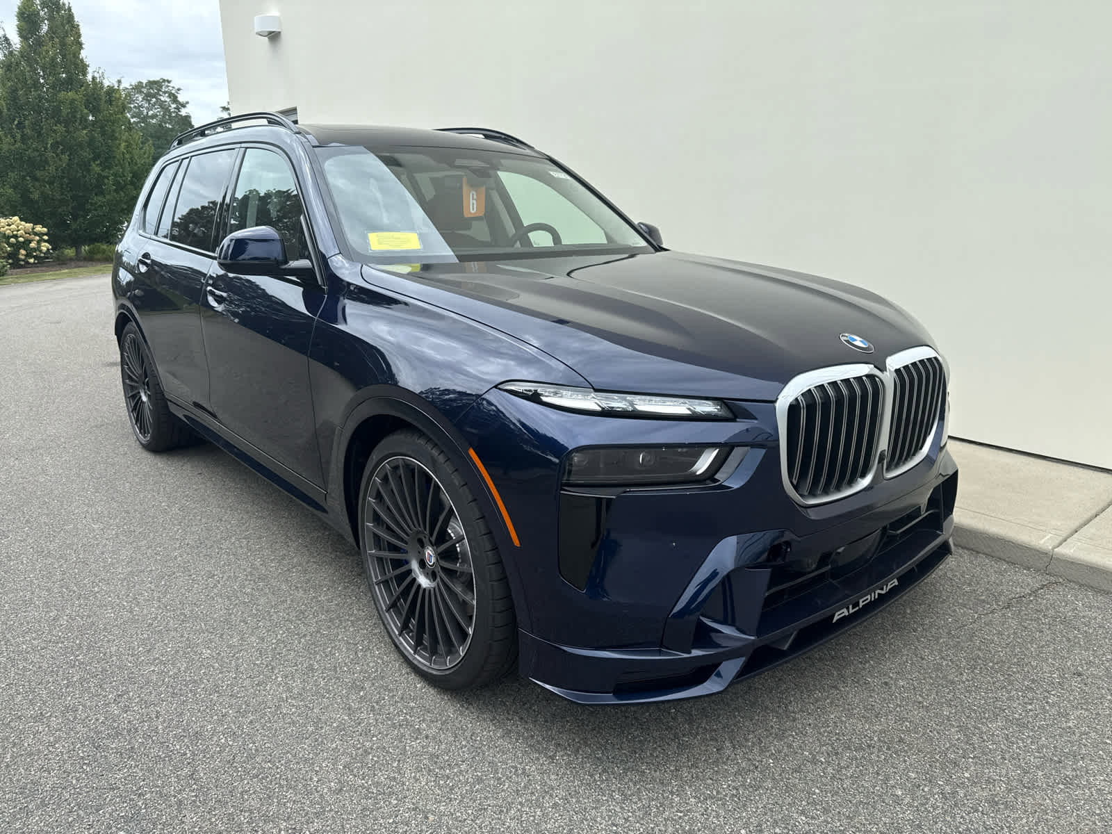 New 2026 BMW ALPINA XB7 image 3
