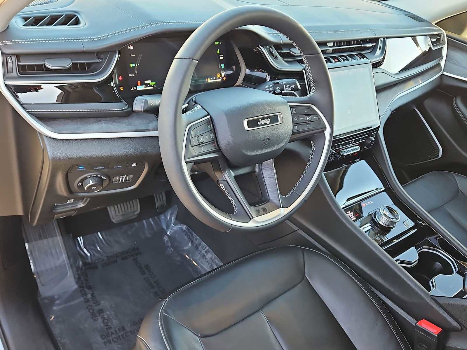 Used 2022 Jeep Grand Cherokee Limited 4xe image 10