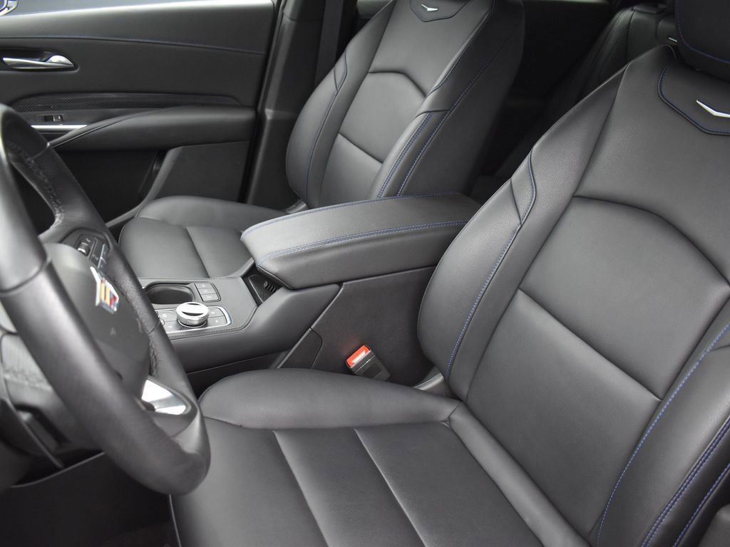 Used 2024 Cadillac XT4 Sport w/ Active Safety Package image 13