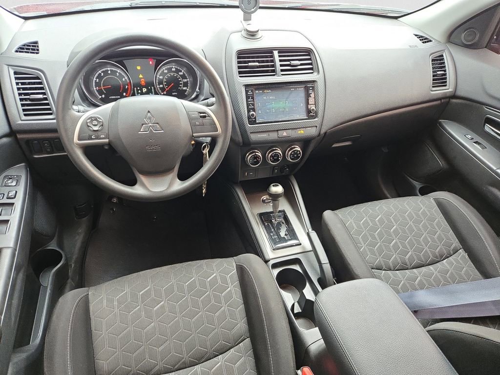 Used 2024 Mitsubishi Outlander Sport AWD image 15