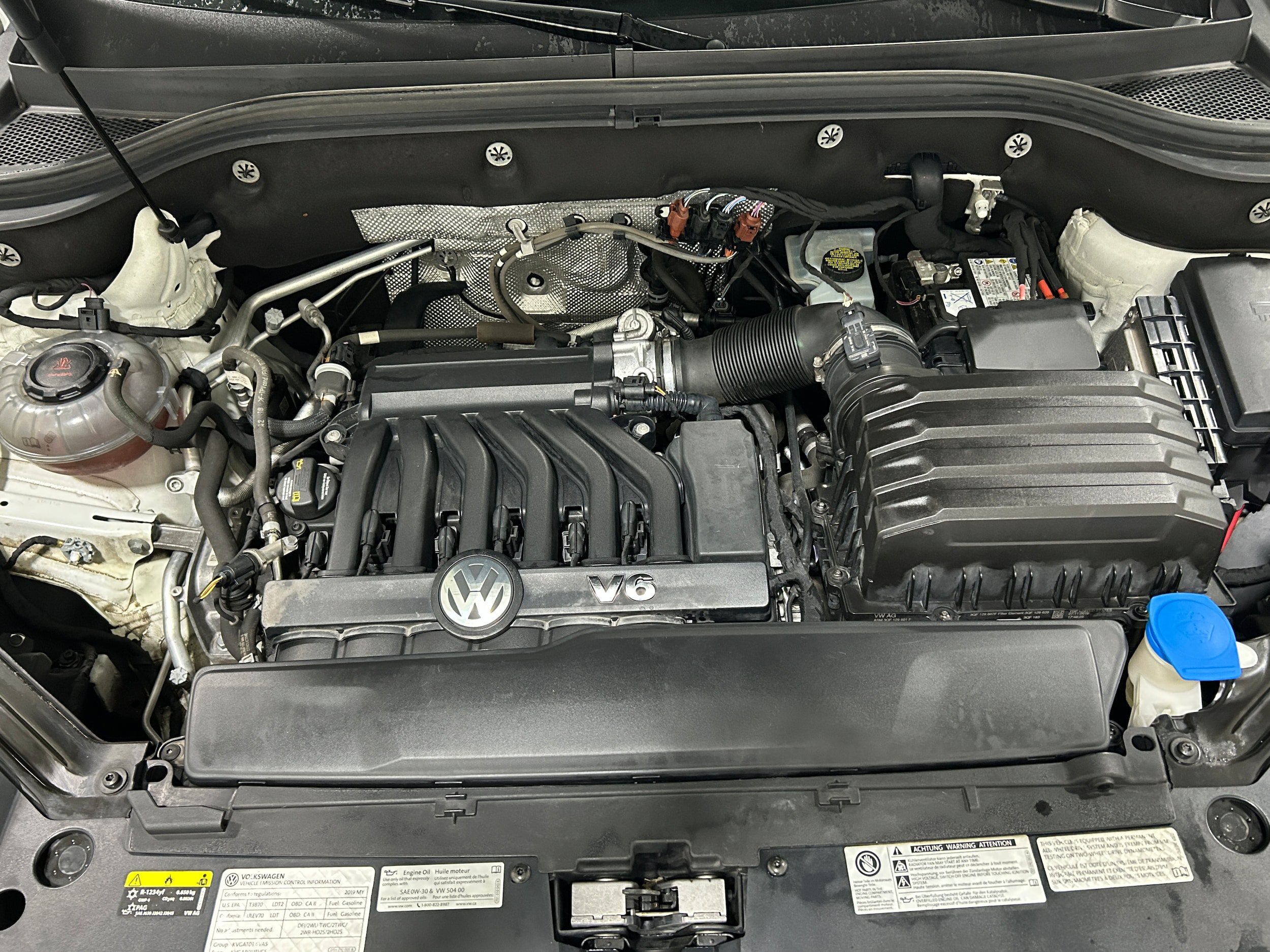 Used 2019 Volkswagen Atlas SEL Premium AWD/4WD image 18