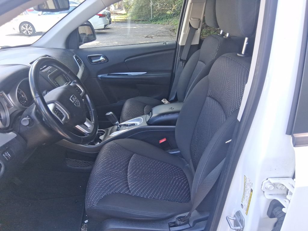 Used 2020 Dodge Journey SE w/ SE Popular Equipment Group FWD image 8