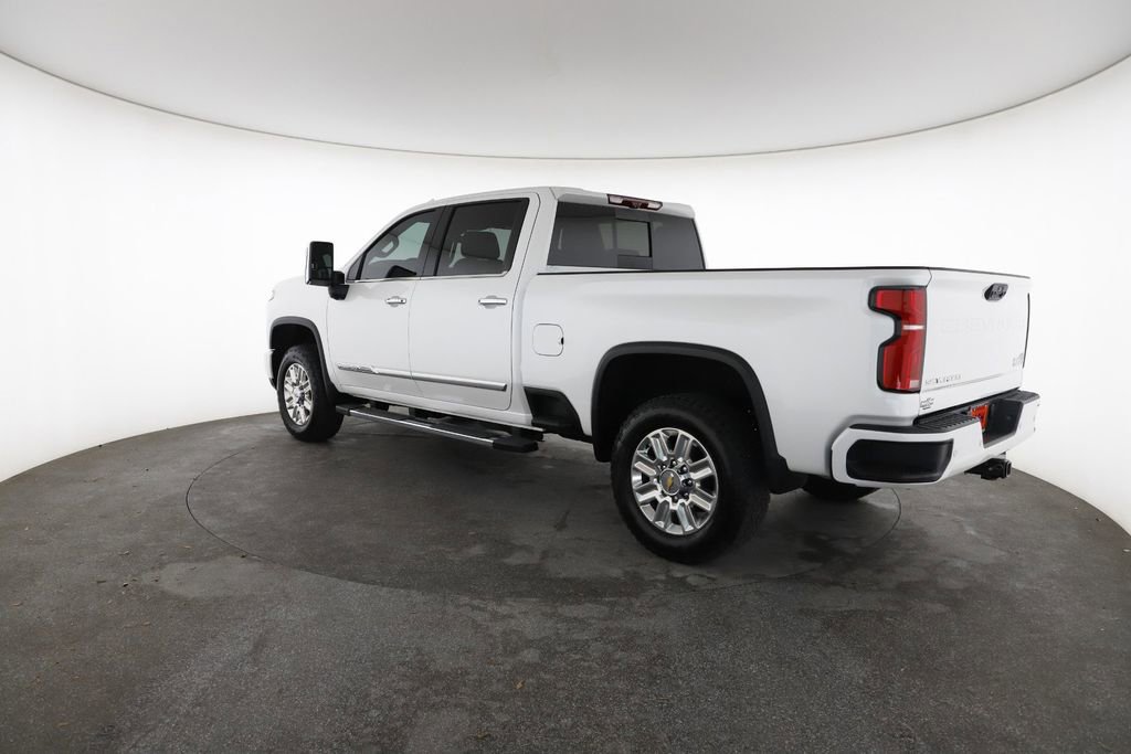 Certified 2025 Chevrolet Silverado 2500 High Country w/ Technology Package AWD/4WD image 9