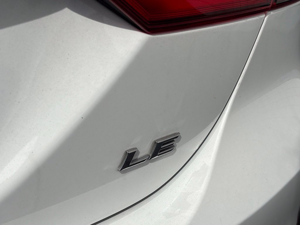 Used 2020 Toyota Camry LE FWD image 31