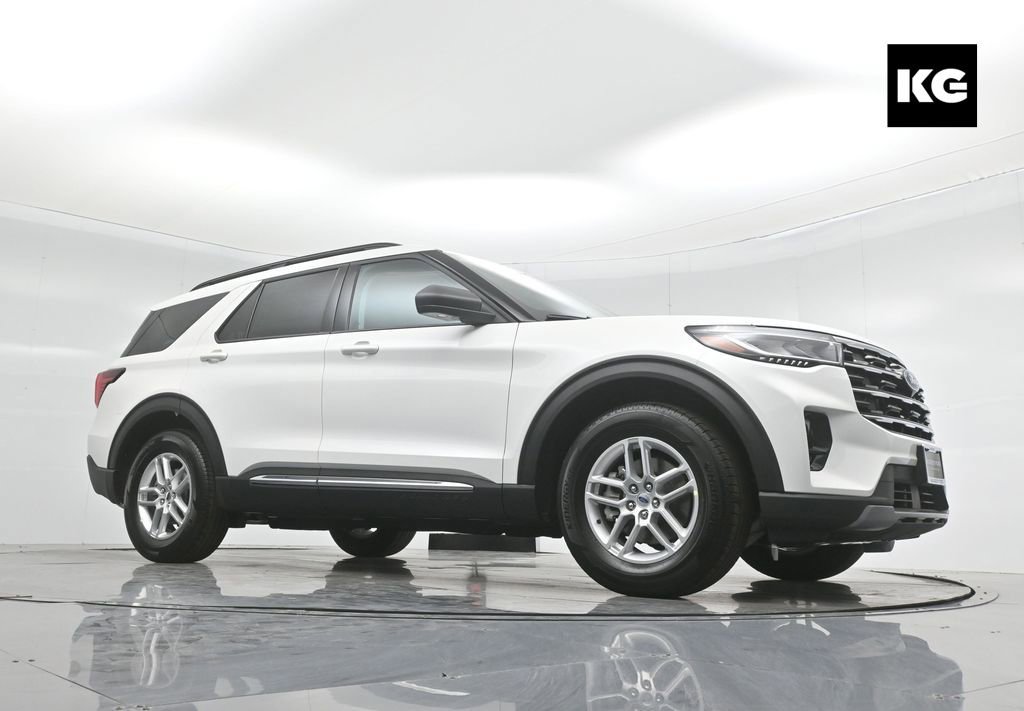 New 2025 Ford Explorer Active