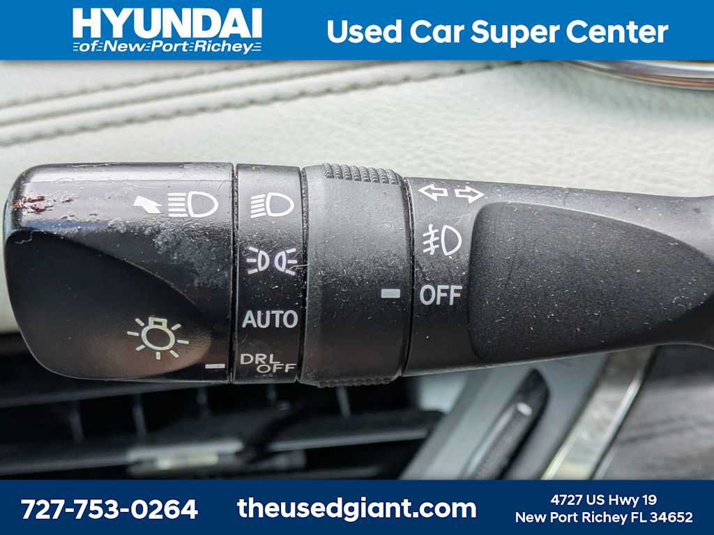 Used 2015 Toyota Avalon XLE Touring FWD image 34