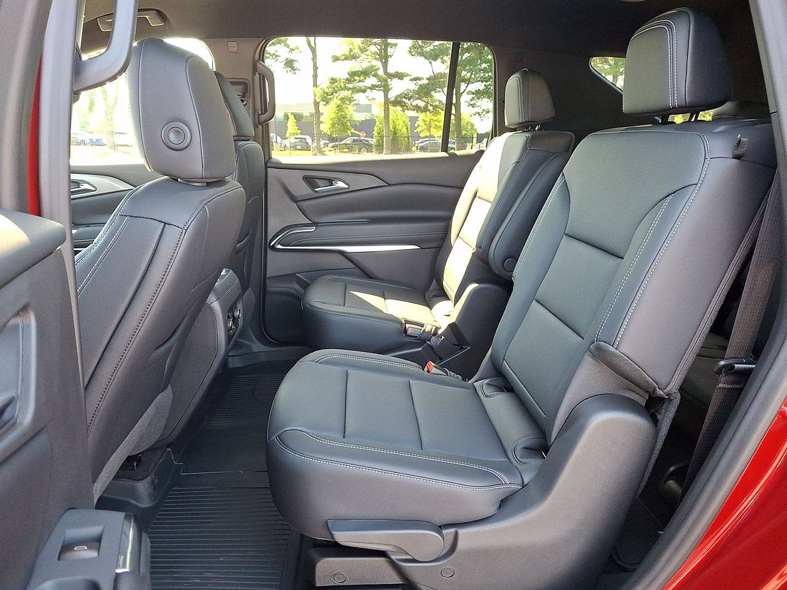 New 2027 Chevrolet Traverse LT w/ Driver Confidence Package AWD/4WD image 13