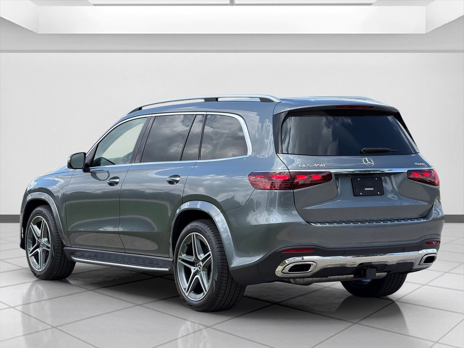 New 2026 Mercedes-Benz GLS 450 4MATIC image 4