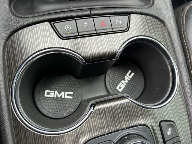 Used 2022 GMC Acadia SLT w/ Elevation Edition image 20