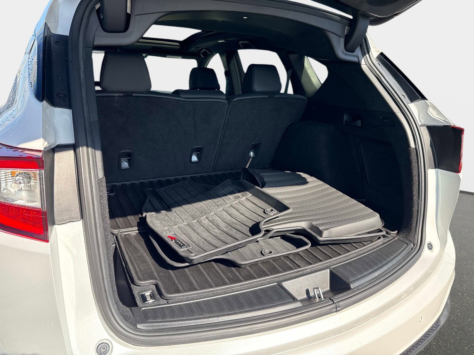 Used 2023 Acura RDX A-Spec image 11