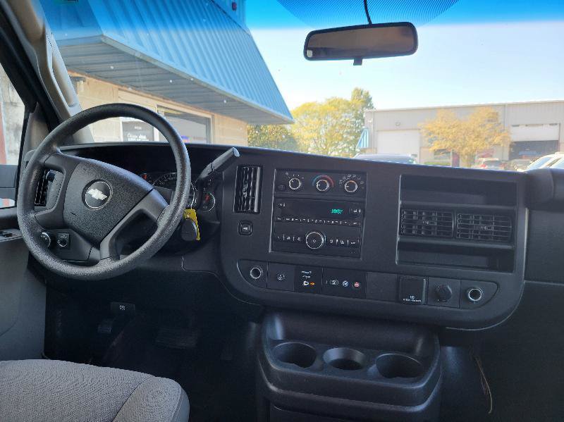 Used 2017 Chevrolet Express 3500 LT w/ LT Preferred Equipment Group RWD image 32