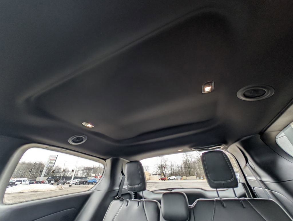 New 2026 Chrysler Pacifica Limited w/ Trailer Tow Group image 42