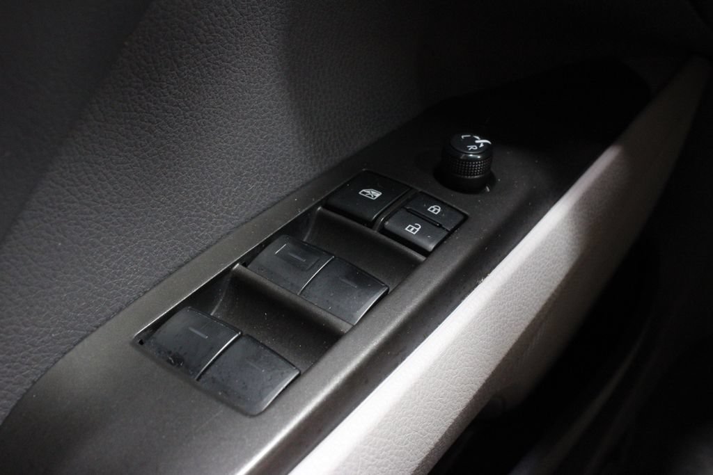 Used 2024 Toyota Camry LE FWD image 25