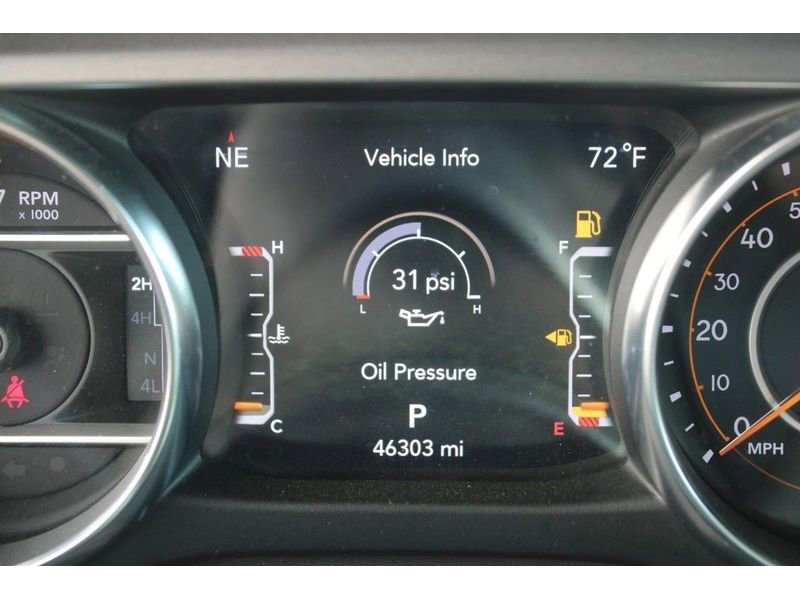 Used 2023 Jeep Wrangler Sport image 23