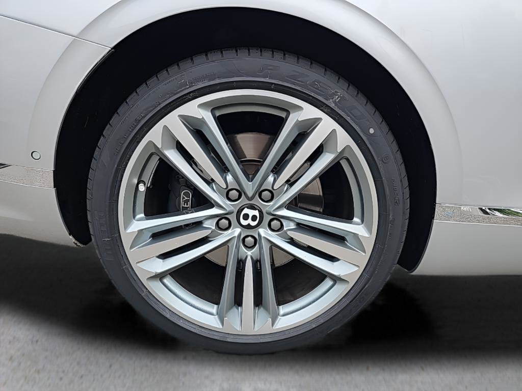 Used 2021 Bentley Continental GT image 22