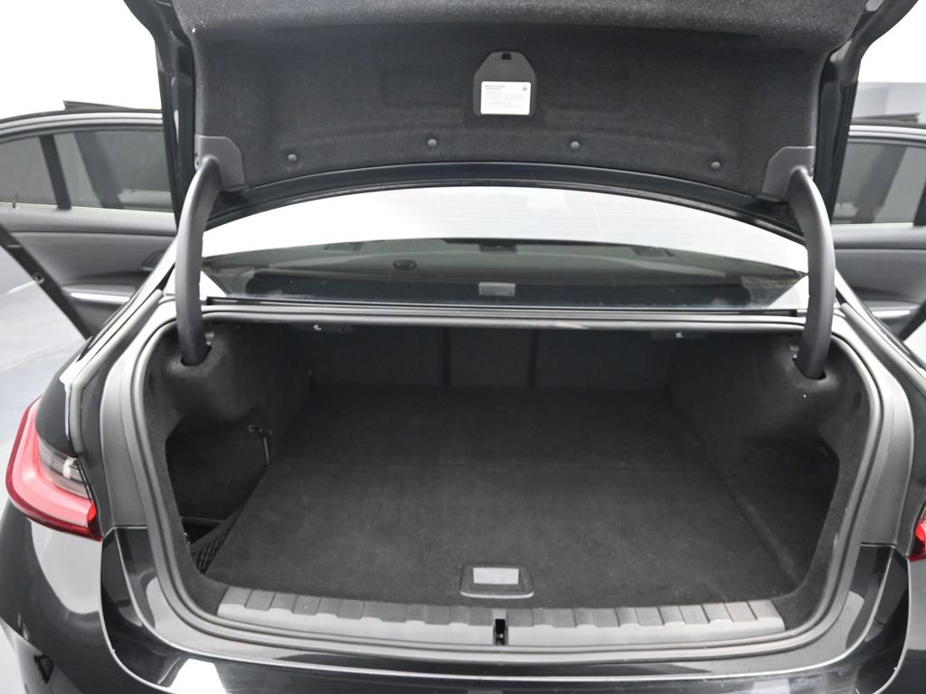 Used 2024 BMW 330e xDrive image 14