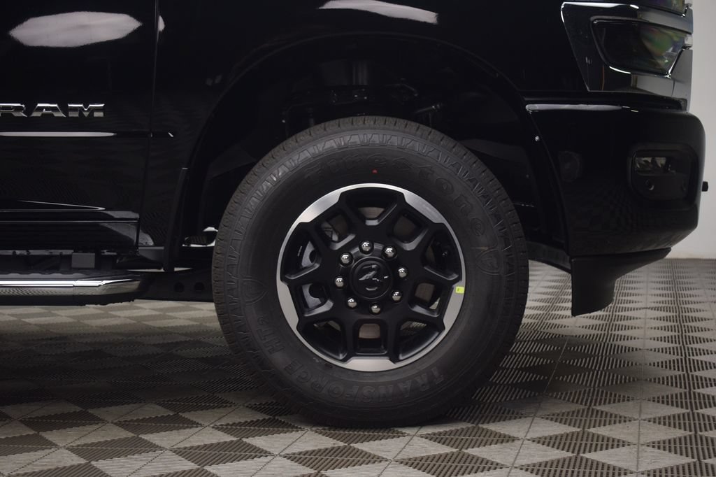 New 2026 RAM 2500 Laramie AWD/4WD image 7