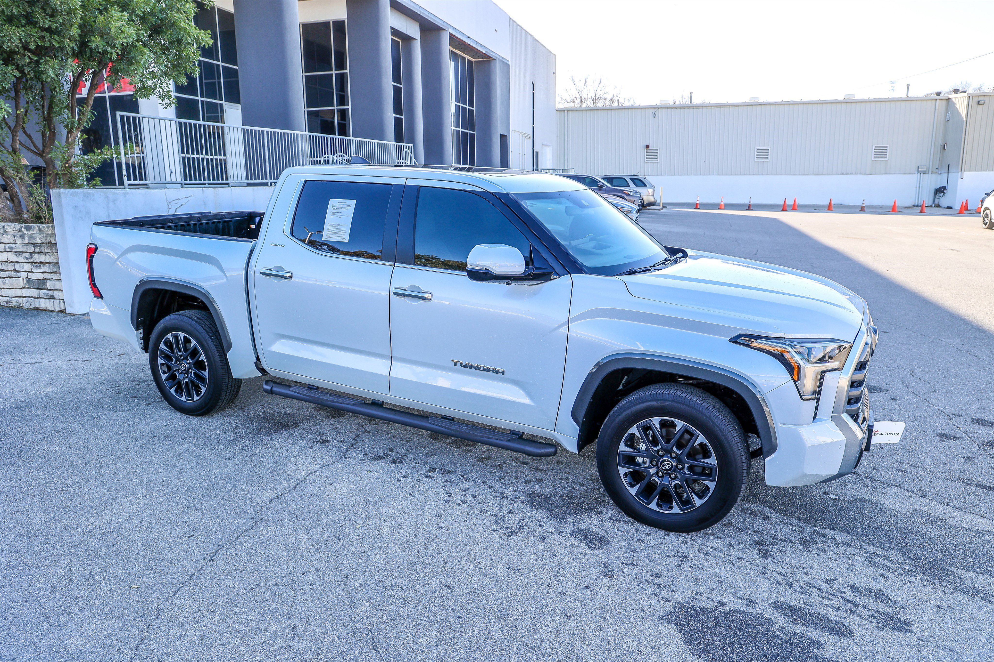 Used 2025 Toyota Tundra Limited image 6