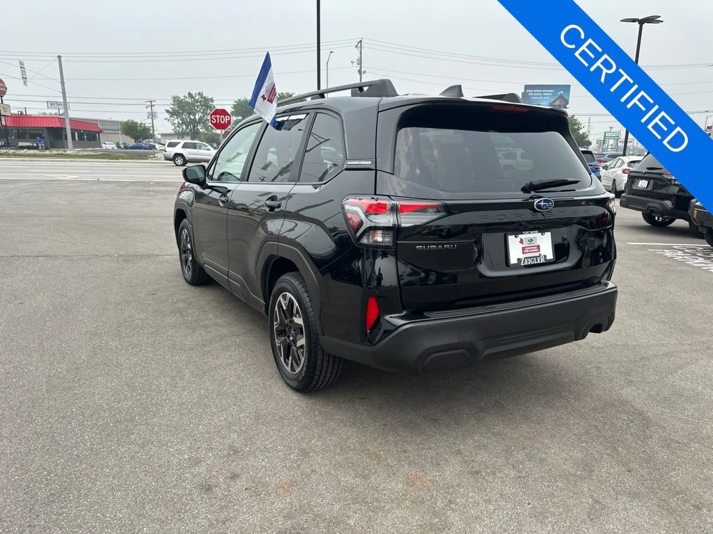 Certified 2025 Subaru Forester Premium w/ Convenience Package #1 AWD/4WD image 5