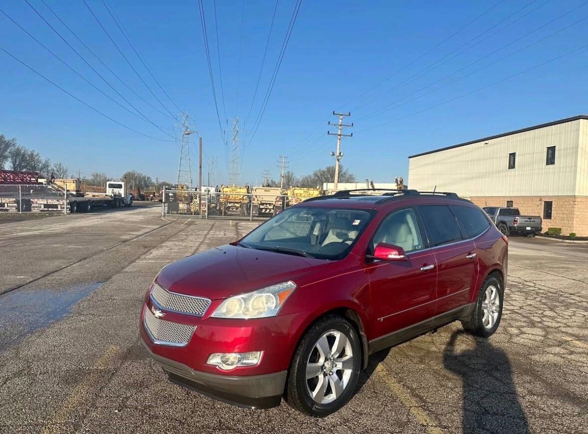 Used 2010 Chevrolet Traverse LTZ AWD/4WD image 1