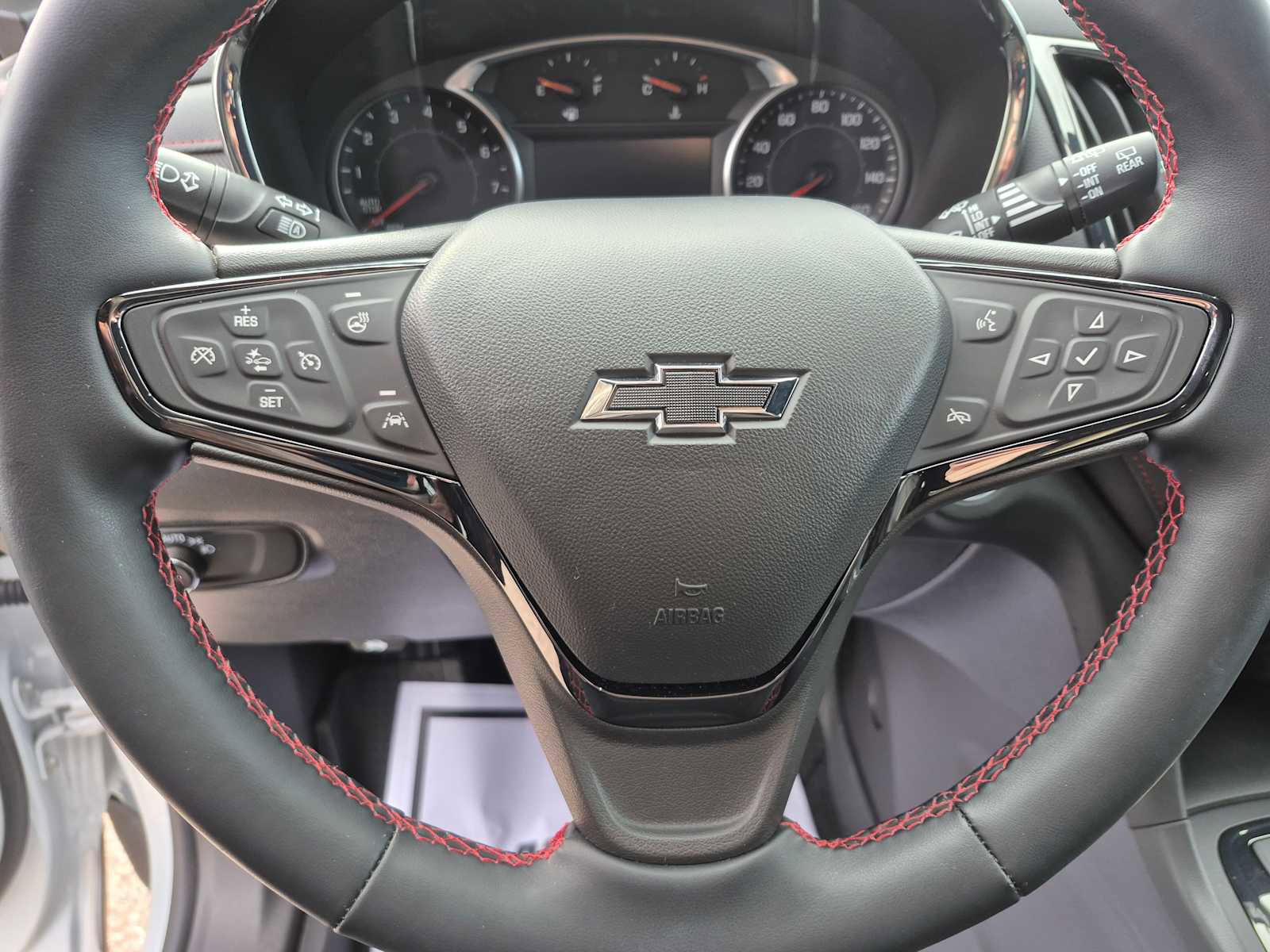 Used 2024 Chevrolet Equinox RS w/ RS Leather Package image 18