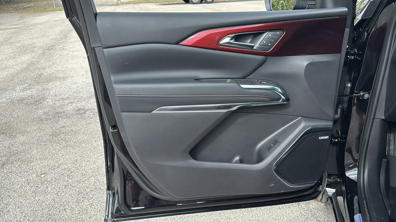 New 2026 Chevrolet Traverse RS image 8