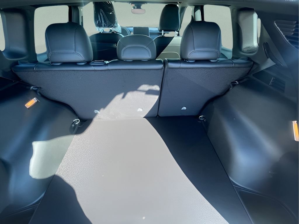 New 2026 Jeep Compass Limited image 13