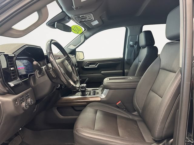 Used 2022 Chevrolet Silverado 1500 LT Trail Boss w/ LT Trail Boss Premium Package AWD/4WD image 9