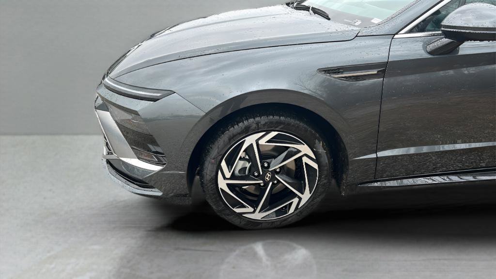 New 2026 Hyundai Sonata SEL FWD image 9