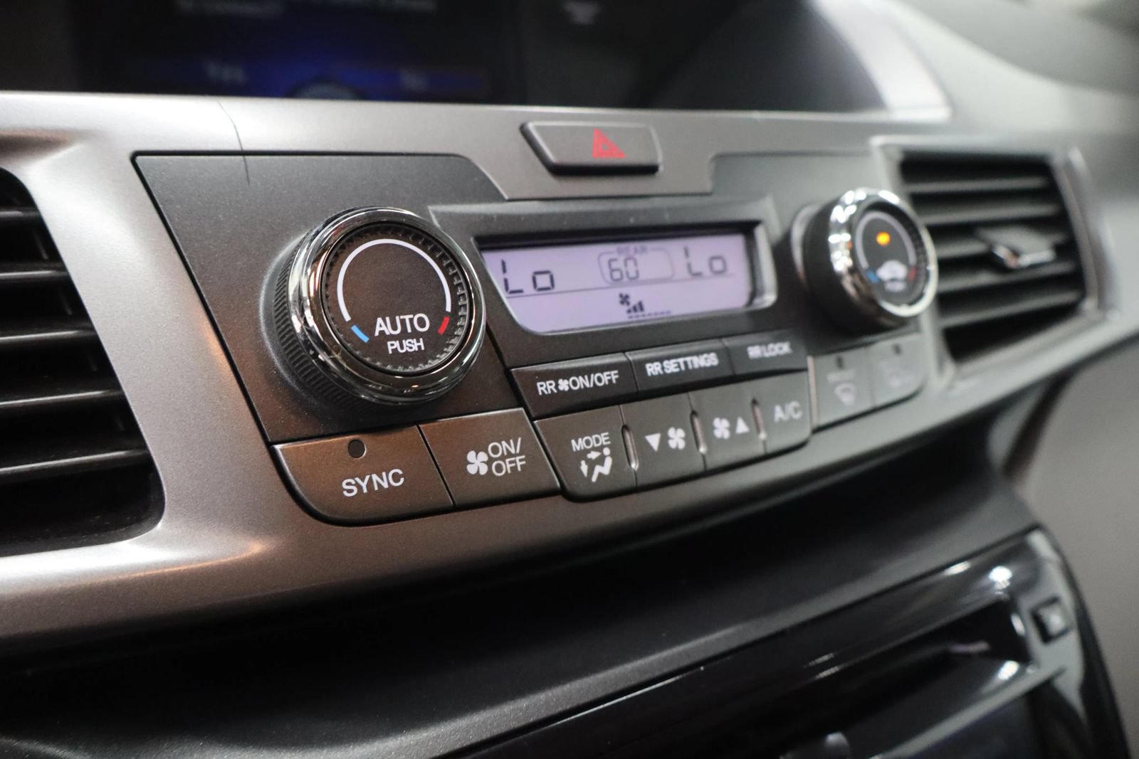 Used 2015 Honda Odyssey EX image 32