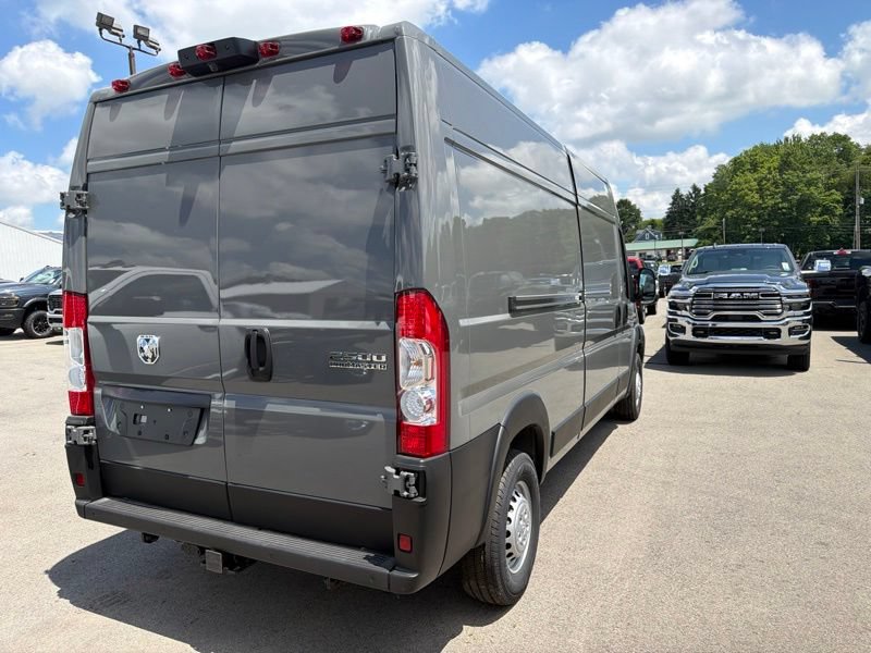 New 2026 RAM ProMaster 2500 w/ Convenience Group FWD image 3