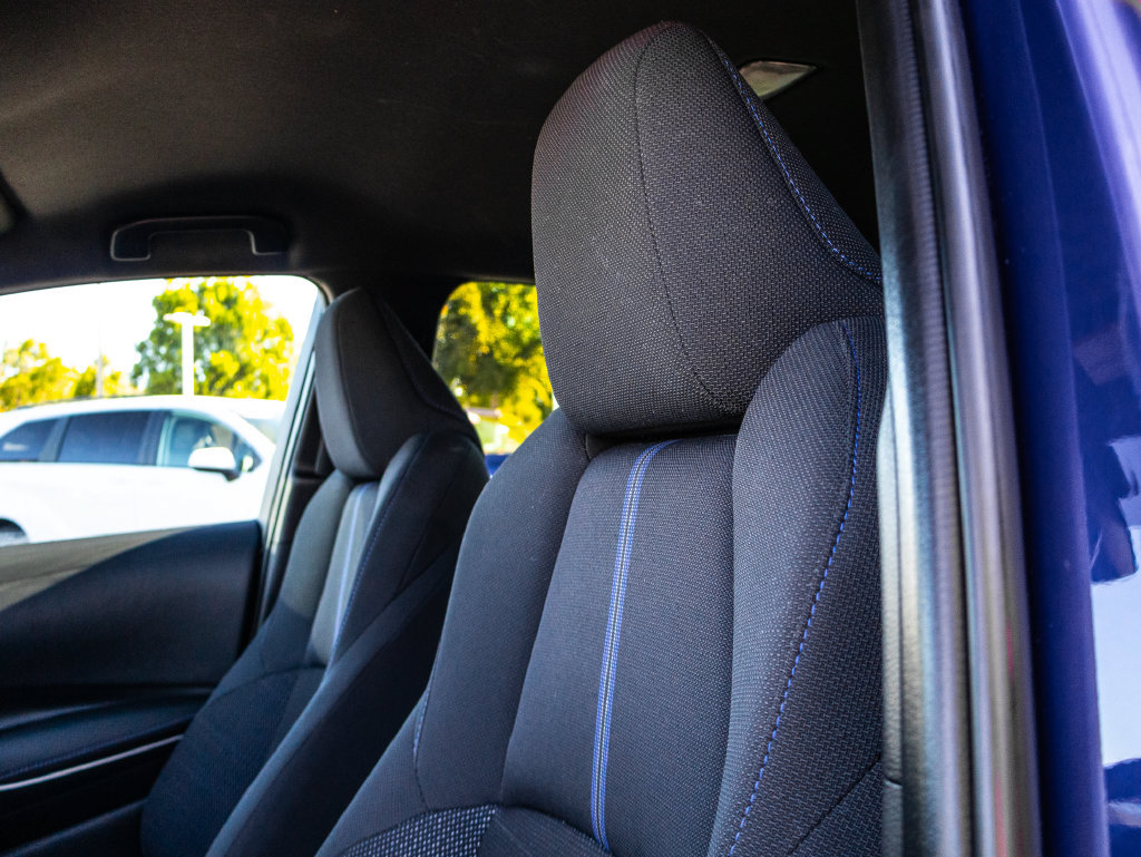 Used 2022 Toyota Corolla SE w/ Carpet Mat Package (TMS) FWD image 14
