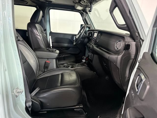 Used 2023 Jeep Wrangler Unlimited Sahara w/ Cold Weather Group image 28