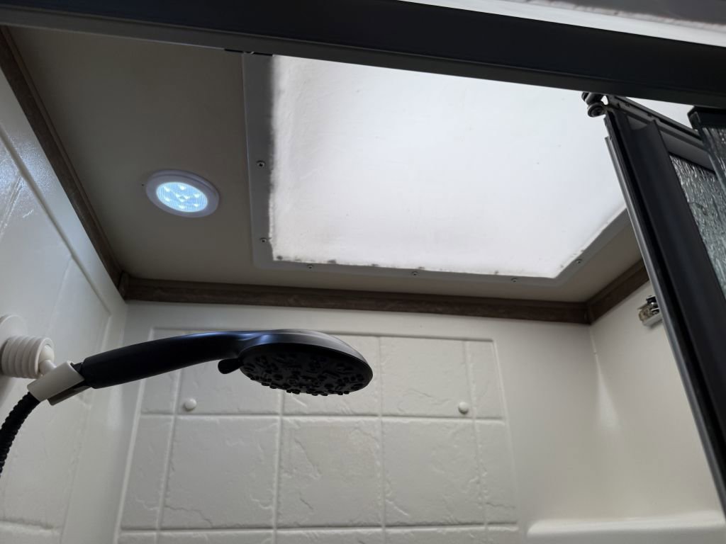 Used 2014 Mercedes-Benz Sprinter 3500 image 59