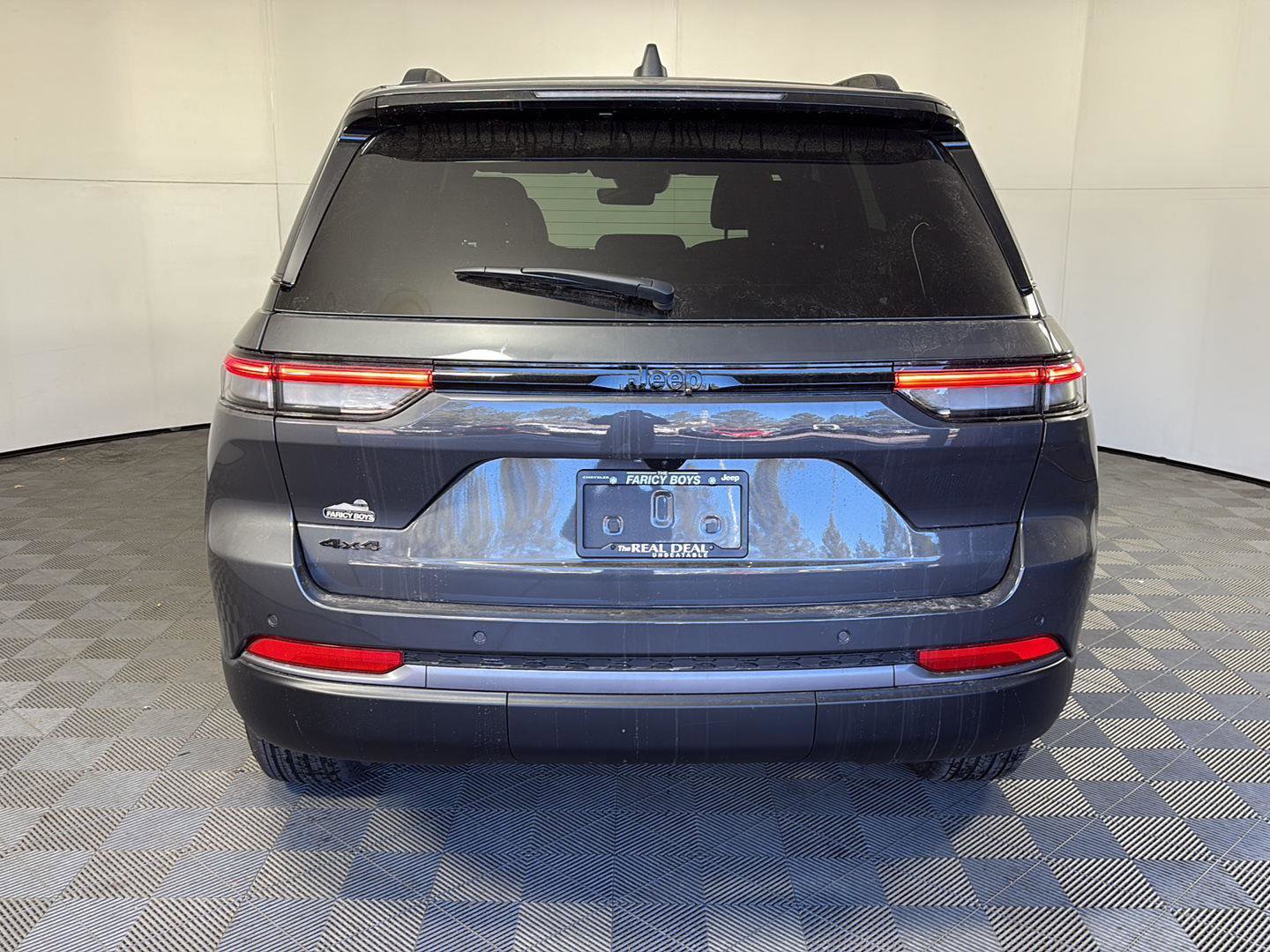 New 2026 Jeep Grand Cherokee Altitude AWD/4WD image 5