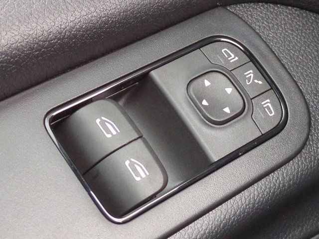 Used 2026 Mercedes-Benz Sprinter 2500 image 23