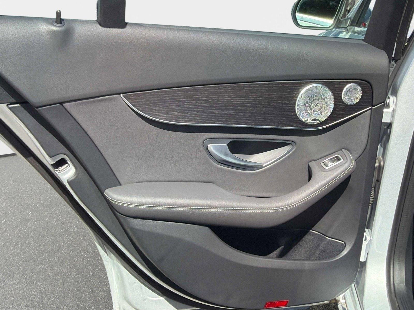Used 2021 Mercedes-Benz C 300 Sedan w/ Premium Package image 28