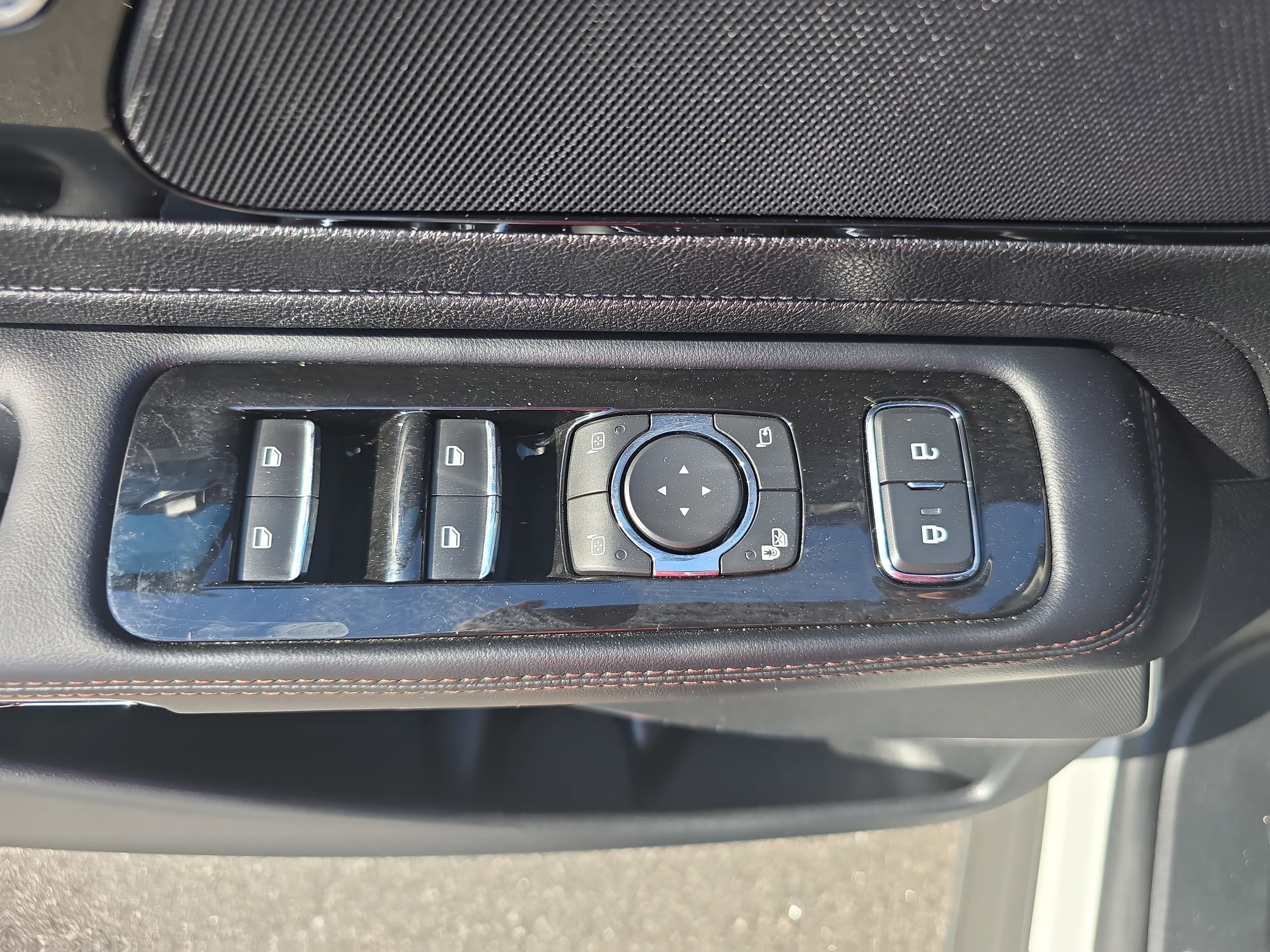 Certified 2023 Lincoln Aviator Reserve w/ Elements Package Plus AWD/4WD image 28