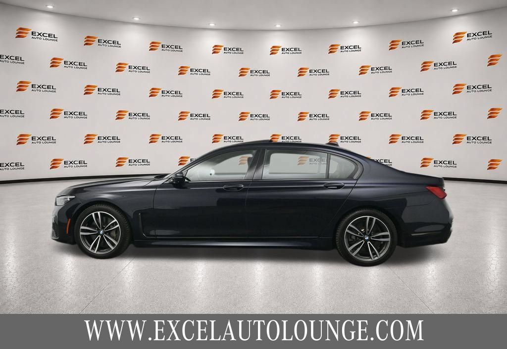 Used 2020 BMW 750i xDrive w/ M Sport Package AWD/4WD image 2