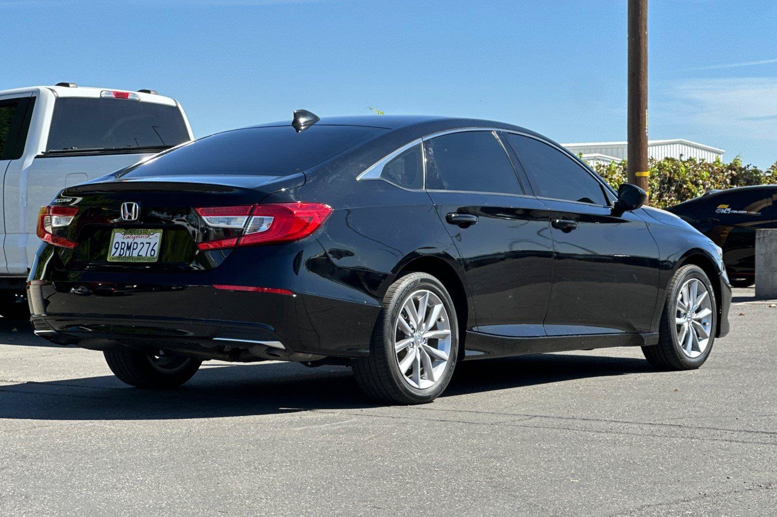 Used 2022 Honda Accord LX image 3