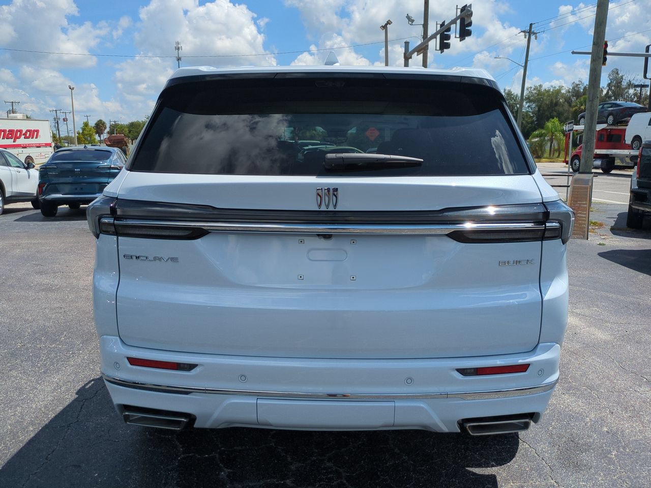 New 2026 Buick Enclave Avenir w/ Super Cruise Package FWD image 5
